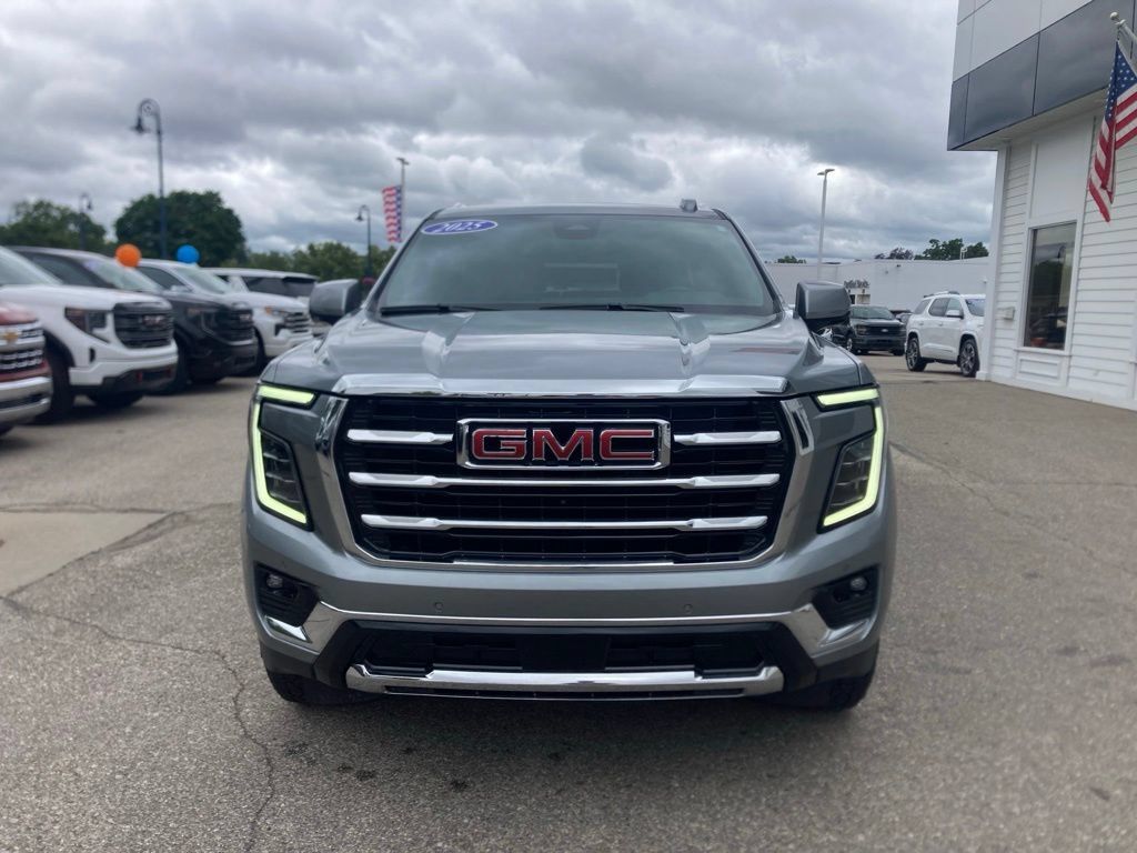 Certified 2025 GMC Yukon Elevation AWD/4WD image 2