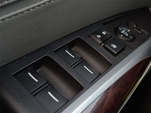 Used 2015 Acura TLX V6 w/ Technology Package image 17