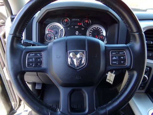 Used 2018 RAM 1500 Big Horn AWD/4WD image 44