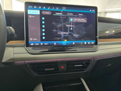 New 2026 Volkswagen Tiguan SEL R-Line AWD/4WD image 26
