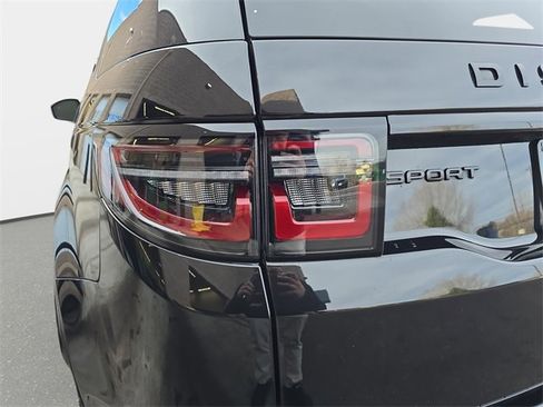 Used 2024 Land Rover Discovery Sport Dynamic SE image 33