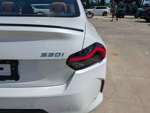 Used 2025 BMW 230i Coupe w/ M Sport Package RWD image 11