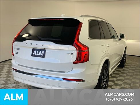 Used 2024 Volvo XC90 B6 Plus image 9