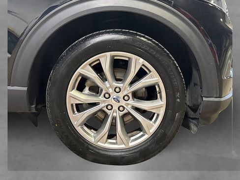 Certified 2023 Ford Explorer Limited image 12