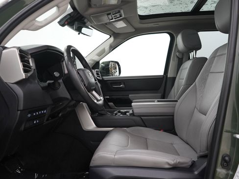 Used 2023 Toyota Tundra Limited AWD/4WD image 24