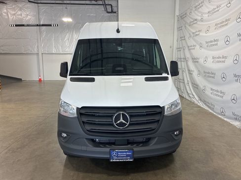 New 2025 Mercedes-Benz Sprinter 2500 image 3