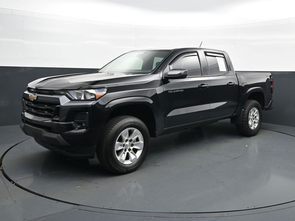 Used 2024 Chevrolet Colorado LT w/ LT Convenience Package RWD image 7