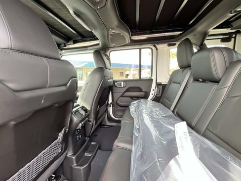 New 2026 Jeep Wrangler Unlimited Rubicon image 11