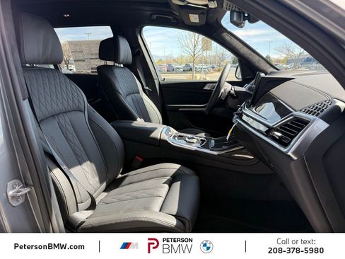 New 2026 BMW X7 M60i image 22
