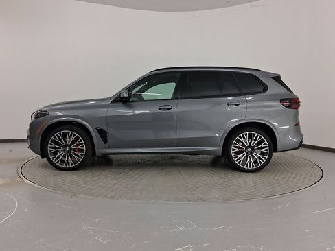 New 2026 BMW X5 sDrive40i w/ M Sport Package image 2