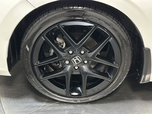 Certified 2024 Honda Civic Sport image 18