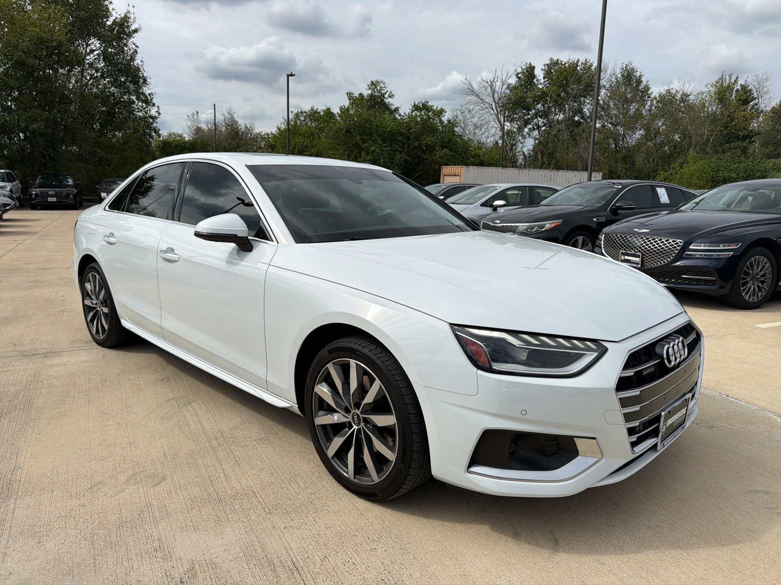 Used 2022 Audi A4 2.0T Premium Plus AWD/4WD image 3