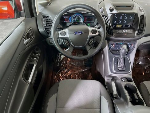 Used 2018 Ford C-MAX SE w/ Equipment Group 201A image 20