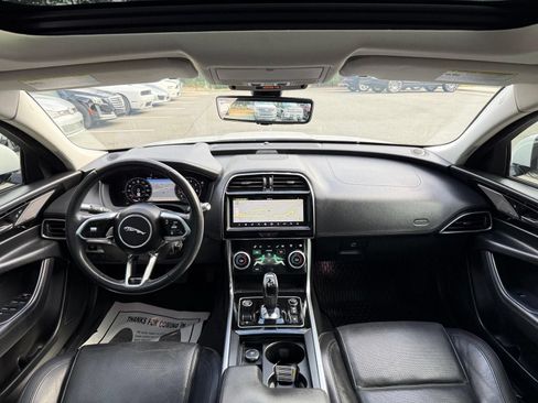 Used 2020 Jaguar XE S AWD/4WD image 38