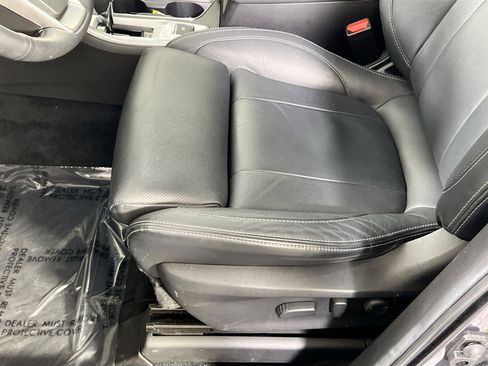 Used 2022 Subaru Ascent Limited w/ Technology Package image 19