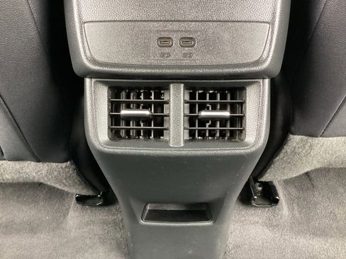 Used 2025 Chevrolet Equinox LT w/ Convenience Package II FWD image 30