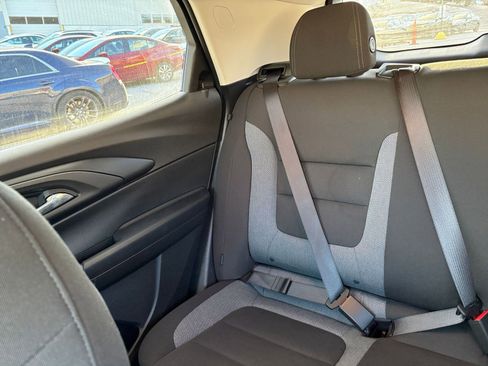 Used 2025 Chevrolet TrailBlazer LT image 37