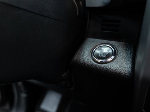 Used 2019 Ford F150 Platinum w/ Technology Package image 39