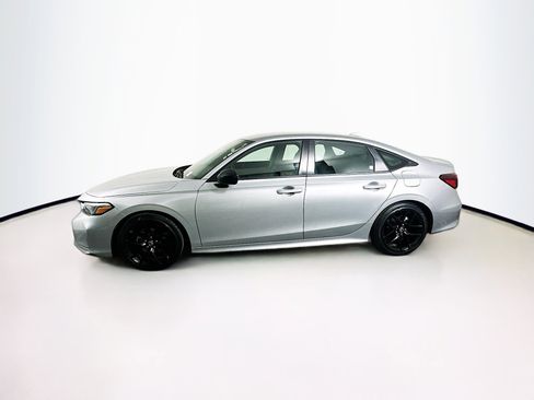 Used 2025 Honda Civic Sport image 4