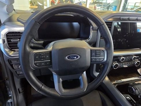Used 2023 Ford F150 Lariat image 37