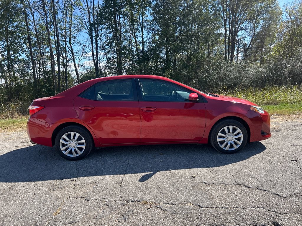 Used 2019 Toyota Corolla LE FWD image 6