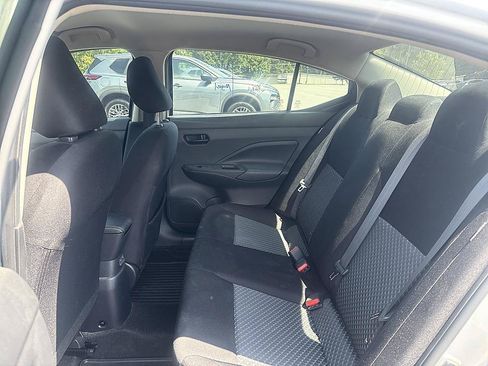 Used 2022 Nissan Versa S FWD image 21