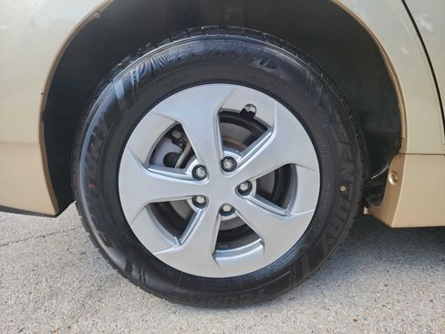 Used 2010 Toyota Prius Two FWD image 7