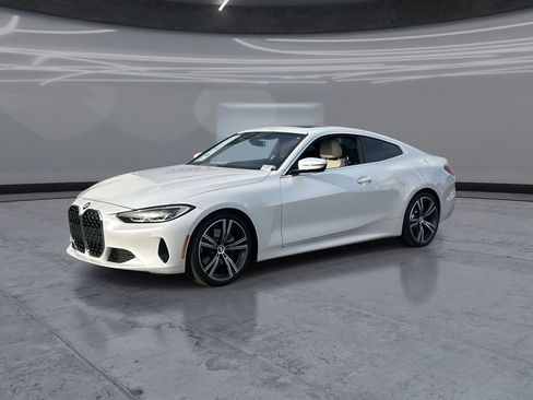 Used 2024 BMW 430i Coupe w/ Premium Package RWD image 3