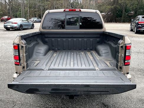 Used 2022 Nissan Frontier Pro-X image 8