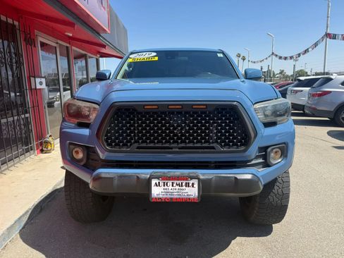 Used 2019 Toyota Tacoma SR5 RWD image 4