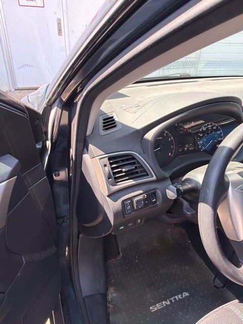 Used 2014 Nissan Sentra S FWD image 13