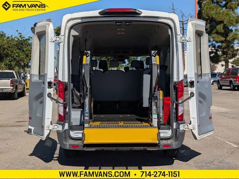 Used 2018 Ford Transit 350 XL image 4