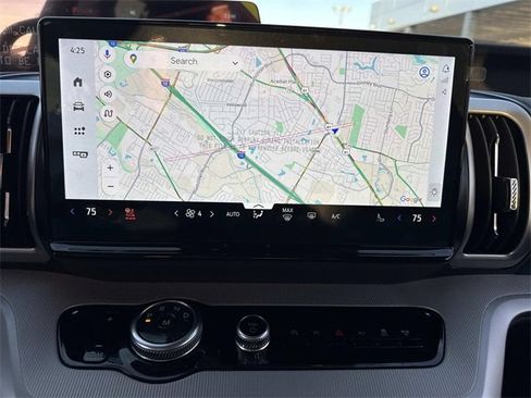 New 2025 Ford Expedition Active image 26