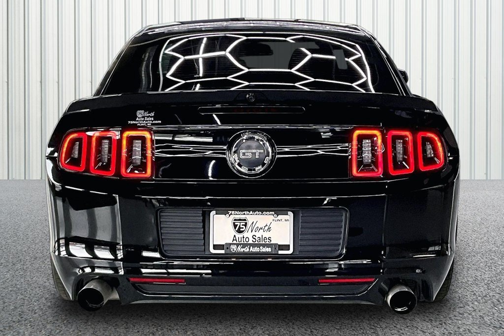 Used 2014 Ford Mustang GT Premium w/ Comfort Package RWD image 5