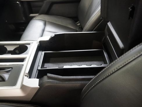 Used 2019 Ford F150 Lariat image 24