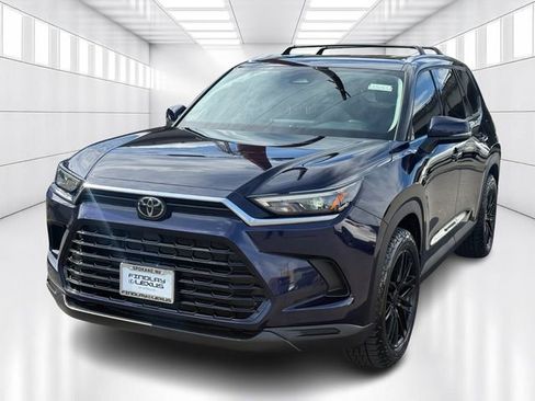 Used 2024 Toyota Grand Highlander XLE image 1