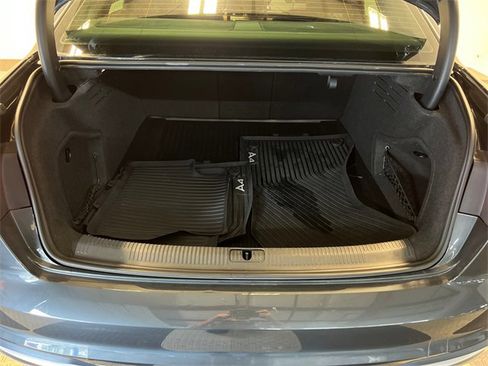 Used 2020 Audi A4 2.0T Premium w/ Convenience Package image 5