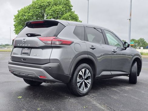 Used 2023 Nissan Rogue SV AWD/4WD image 14