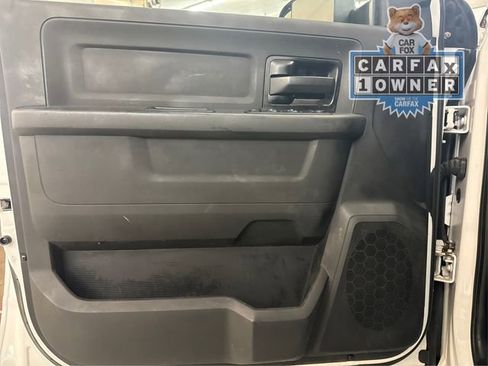 Used 2018 RAM 2500 Tradesman w/ Chrome Appearance Group image 24