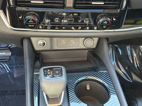 Used 2023 Nissan Rogue SL w/ SL Premium Package image 29