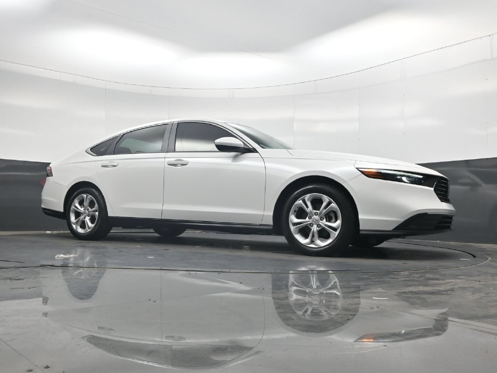 Certified 2025 Honda Accord LX image 24