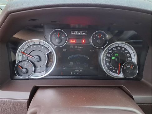 Used 2017 RAM 1500 Laramie w/ Convenience Group image 17