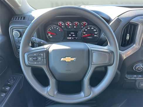 Used 2025 Chevrolet Silverado 1500 Custom image 13
