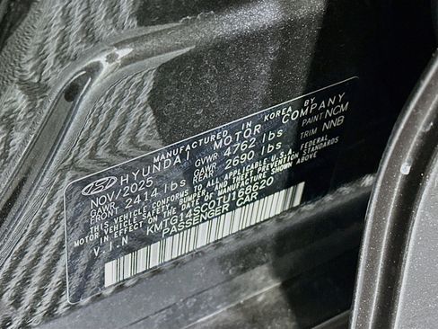 Used 2026 Genesis G70 2.5T RWD image 12