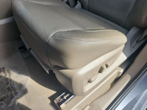 Used 2019 Chevrolet Tahoe Premier AWD/4WD image 25