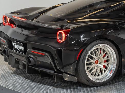 Used 2019 Ferrari 488 Pista Coupe RWD image 33