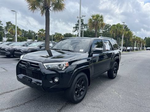 Used 2024 Toyota 4Runner SR5 RWD image 5