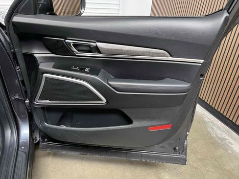 Used 2022 Kia Telluride EX w/ EX Premium Package FWD image 71