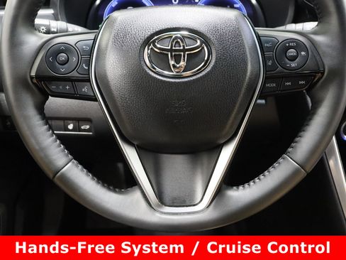 Used 2024 Toyota Venza LE image 27