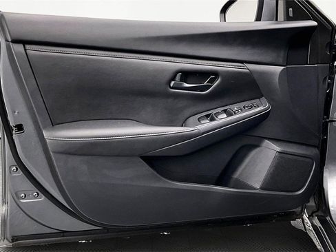 Used 2024 Nissan Sentra S image 23